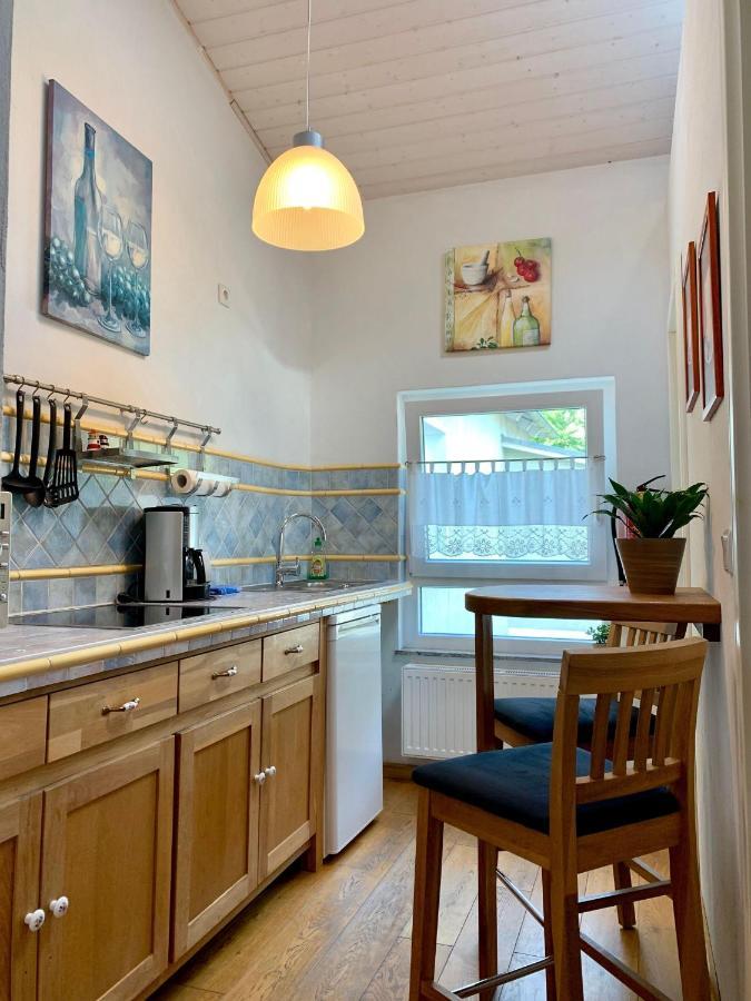 Villa-Rosengarten-Ferienwohnung-Baumhaus-Mit-Seeblick Sassnitz Eksteriør bilde